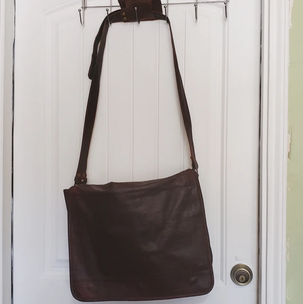 Oil Tanned Leather Vintage Messenger Crossbody Bag